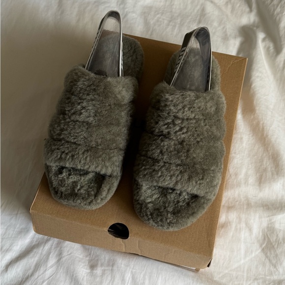 Ugg Fluff Yeah Slippers size 9 / 40 - Picture 1 of 7